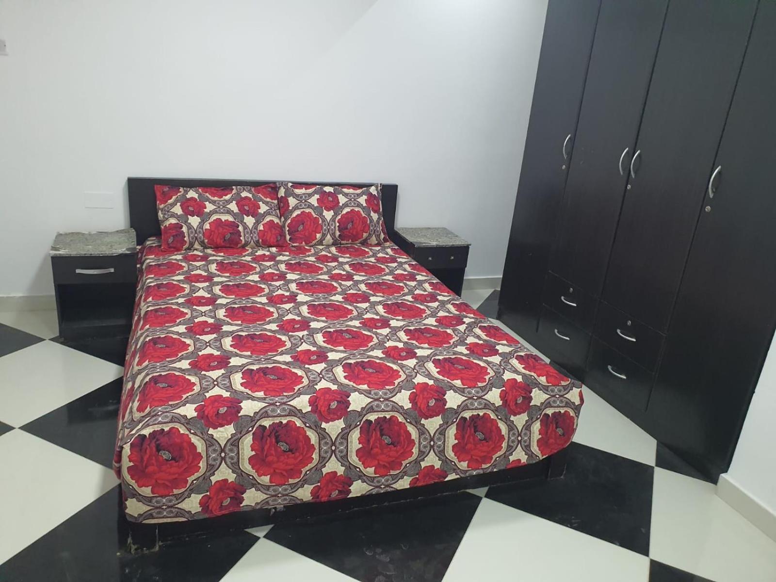 Furnished Bedrooms In Villa With Shared Living Room Sharjah Luaran gambar